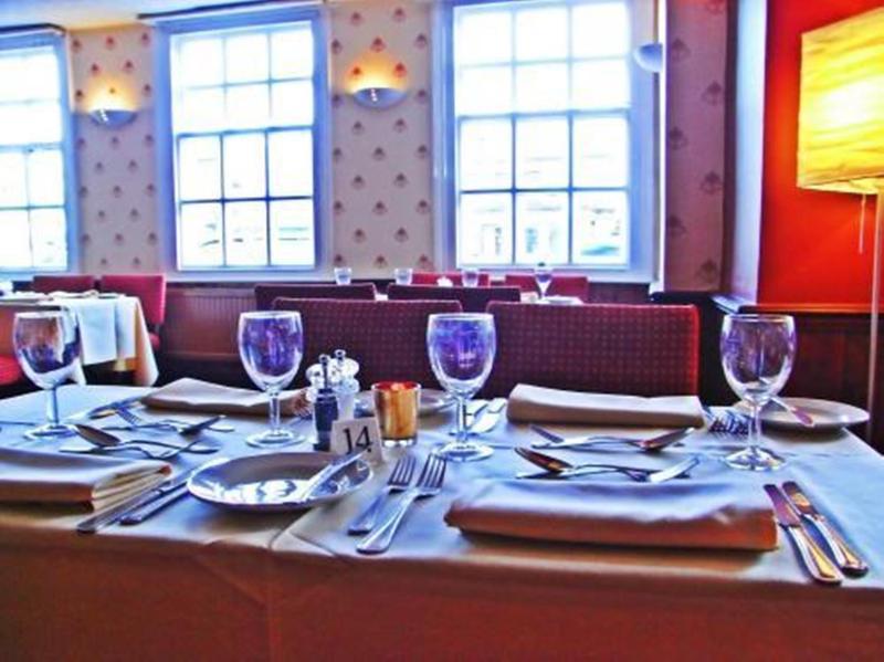 Crown Hotel Brackley Kültér fotó