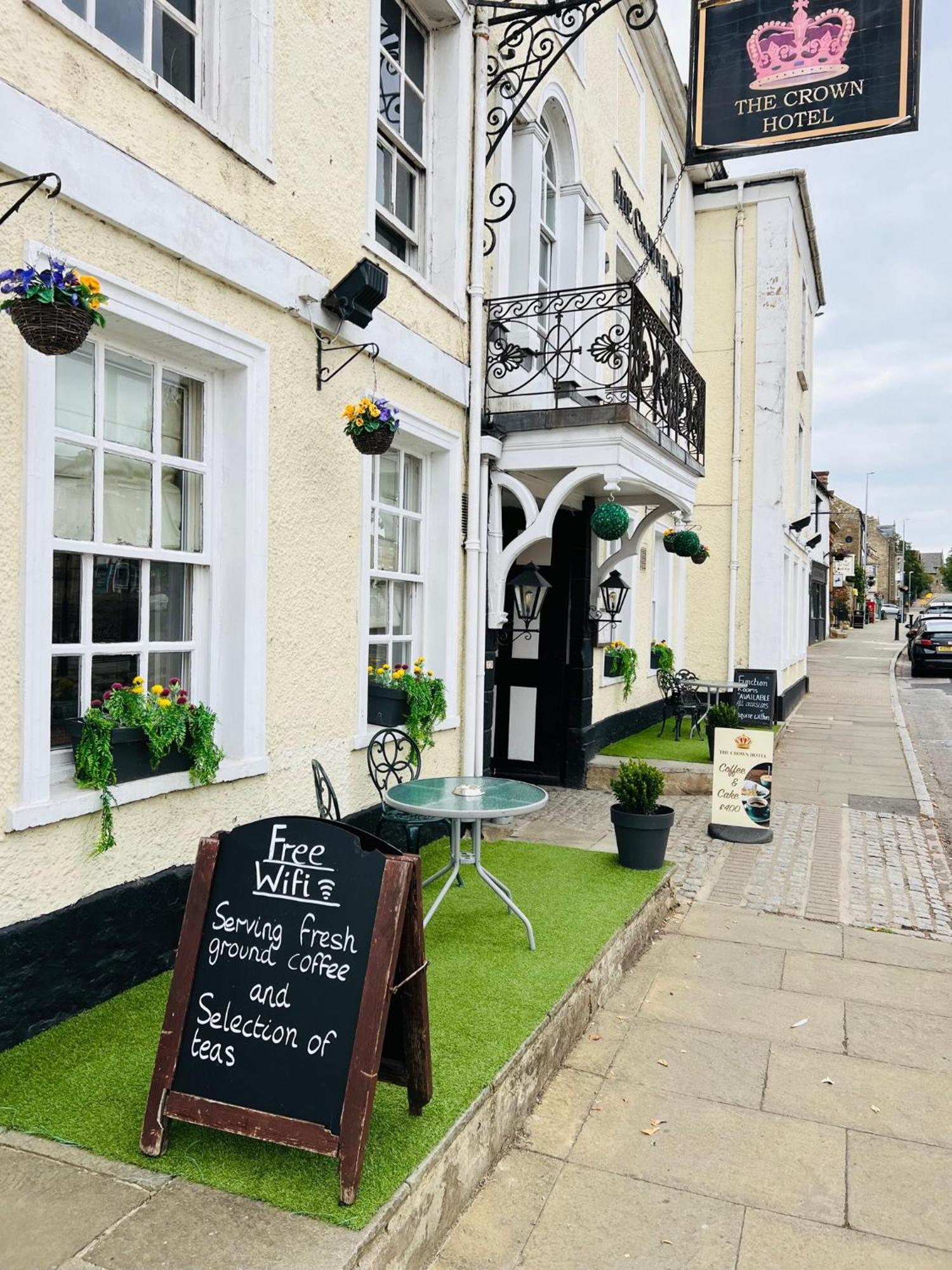Crown Hotel Brackley Kültér fotó
